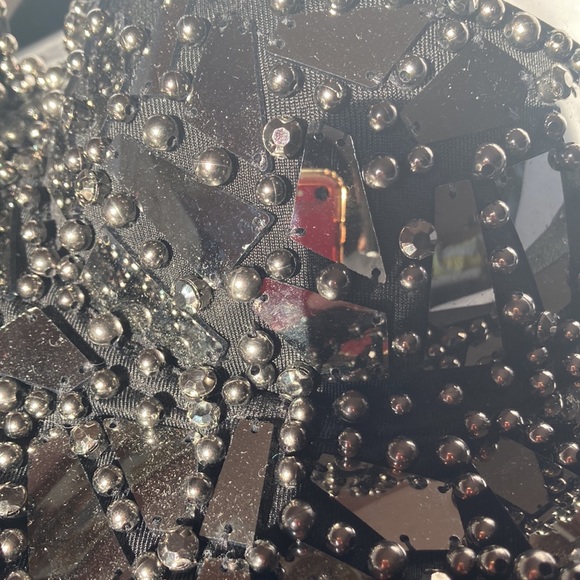 TOP - Picture 2 of 6